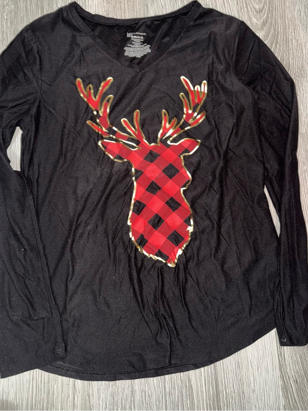 No Boundaries Black Long-Sleeve V-Neck Tee with Red Buffalo Plaid Deer